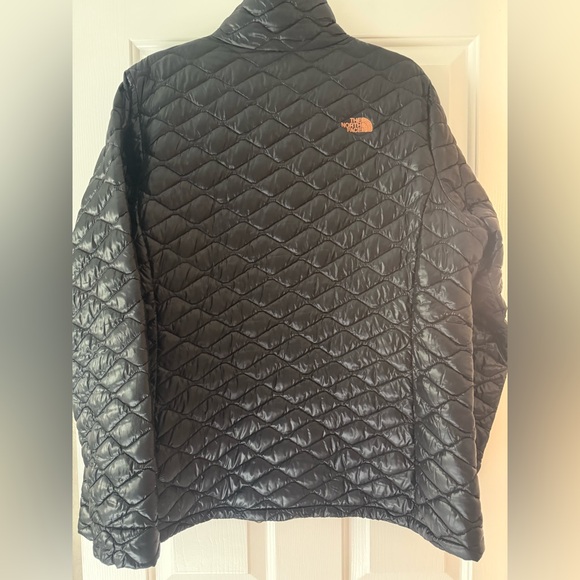 The North Face Thermoball Black Quilted Jacket - Picture 4 of 4